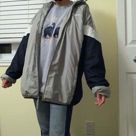 Adidas windbreaker - Picture 2 of 3